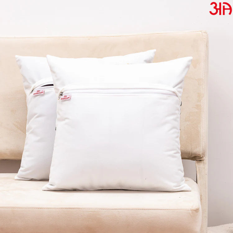 Exclusive Colorful Leaf Print Cushion Cover