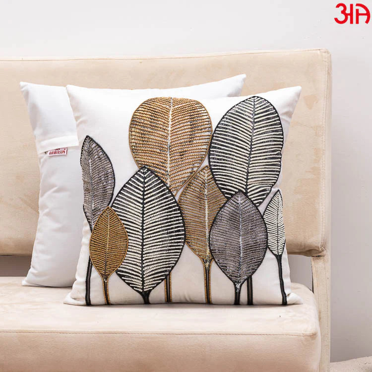 Exclusive Colorful Leaf Print Cushion Cover