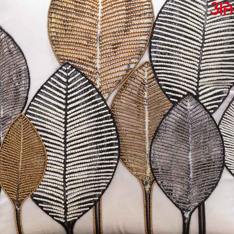 Exclusive Colorful Leaf Print Cushion Cover